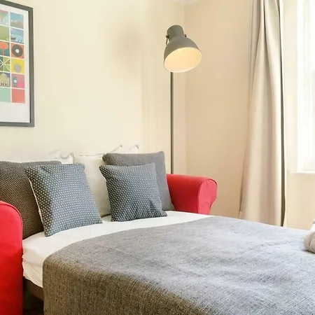 Comfortable And Central Bristol